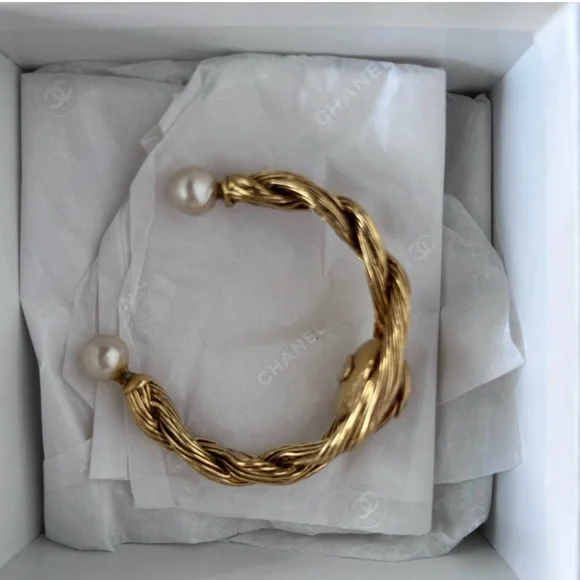 CHANEL Gold Twisted Wire Bracelet with Pearl Accents - Picture 2 of 6